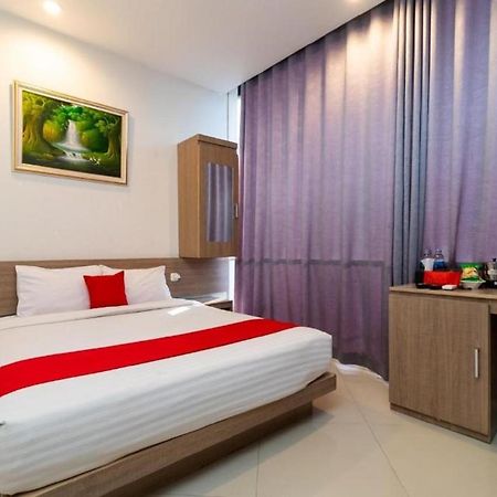 Hotel Domino Palembang Exterior photo