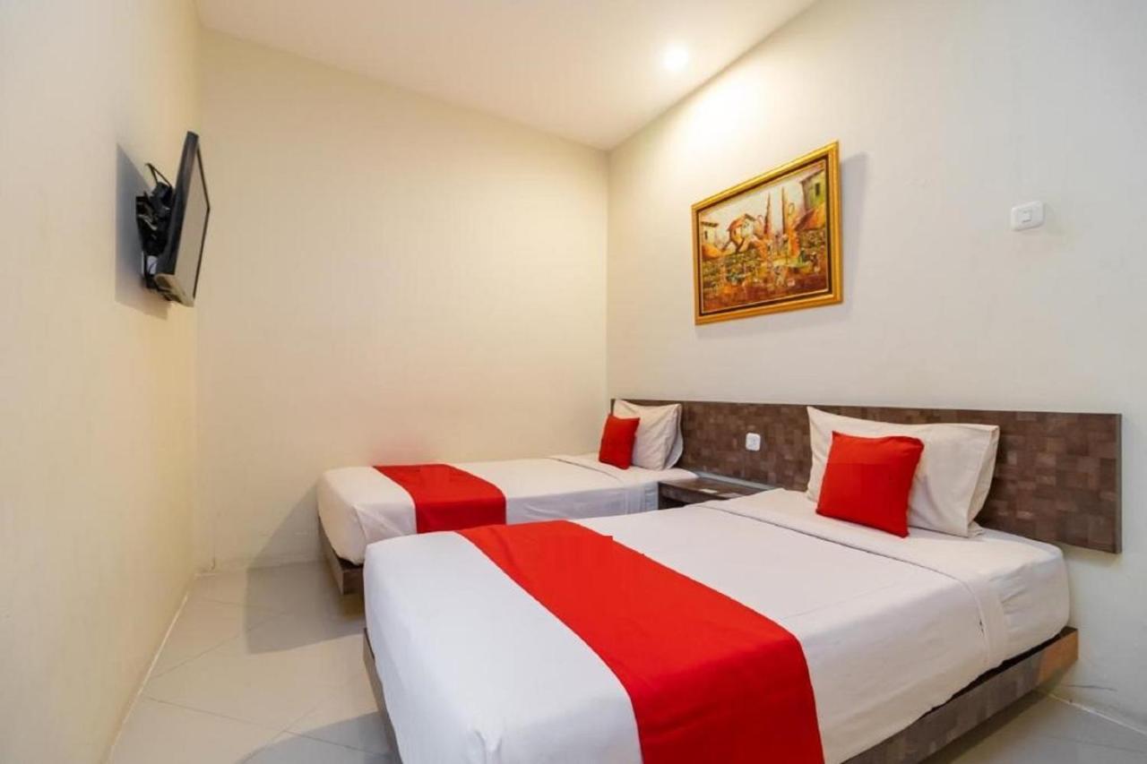 Hotel Domino Palembang Exterior photo
